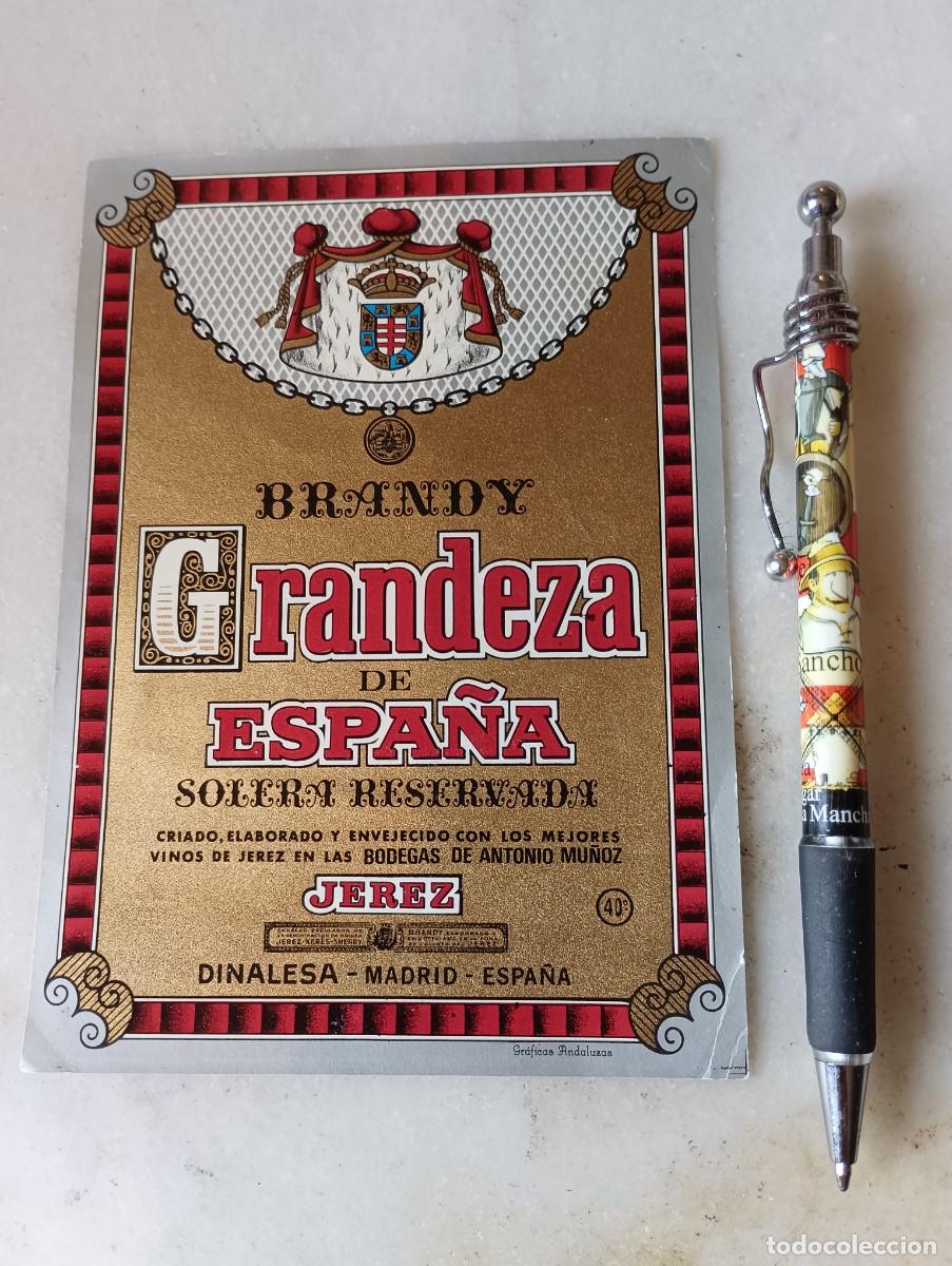Etiquetas antiguas: Antigua etiqueta brandy jerez Antonio Mu&ntilde;oz grandeza