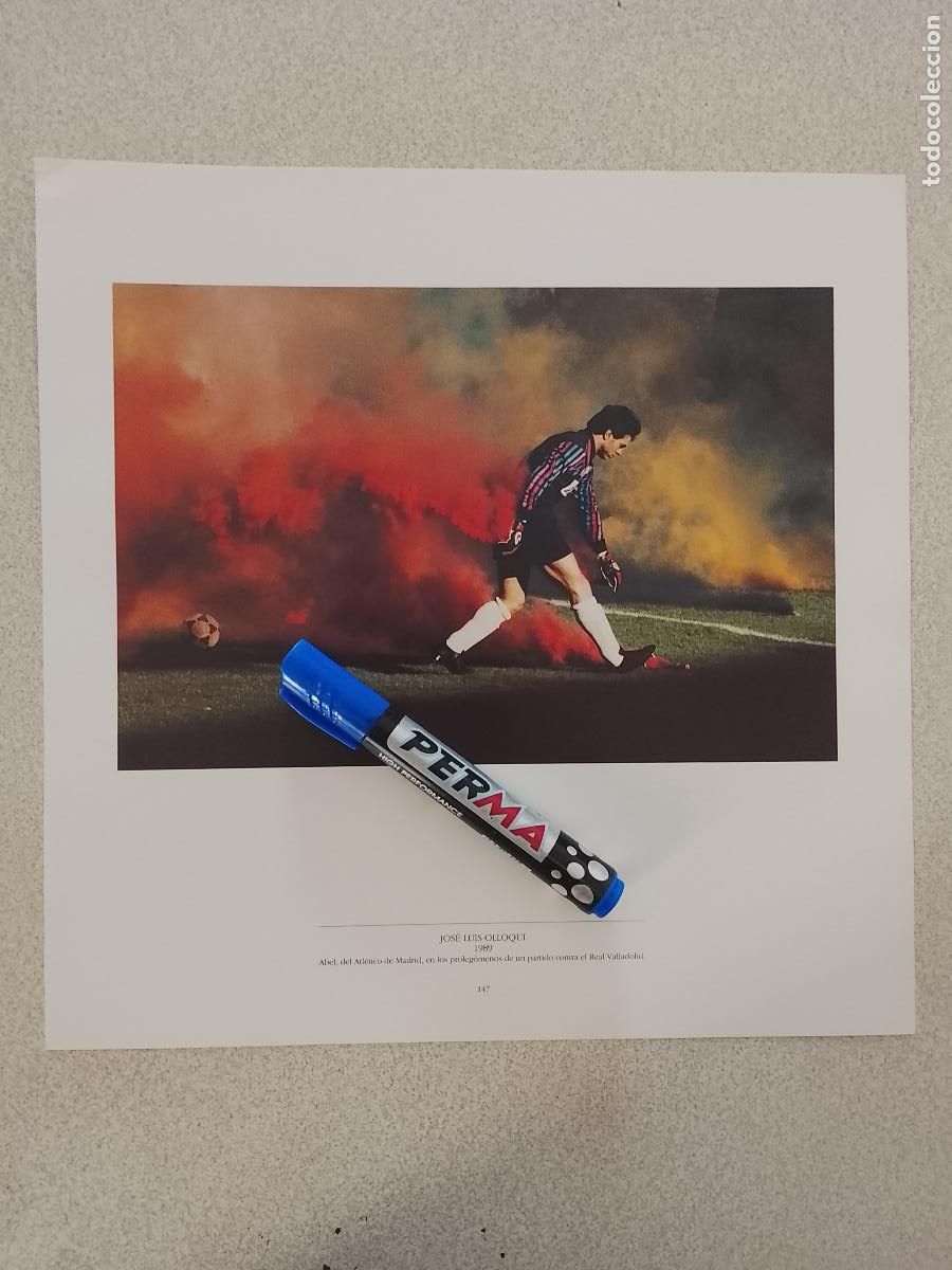 Etiquetas antiguas: foto - lamina 1989 FUTBOL PORTERO DEL ATLETICO DE MADRID ABEL CONTRA REAL VALLADOLID BENGALAS HUMO