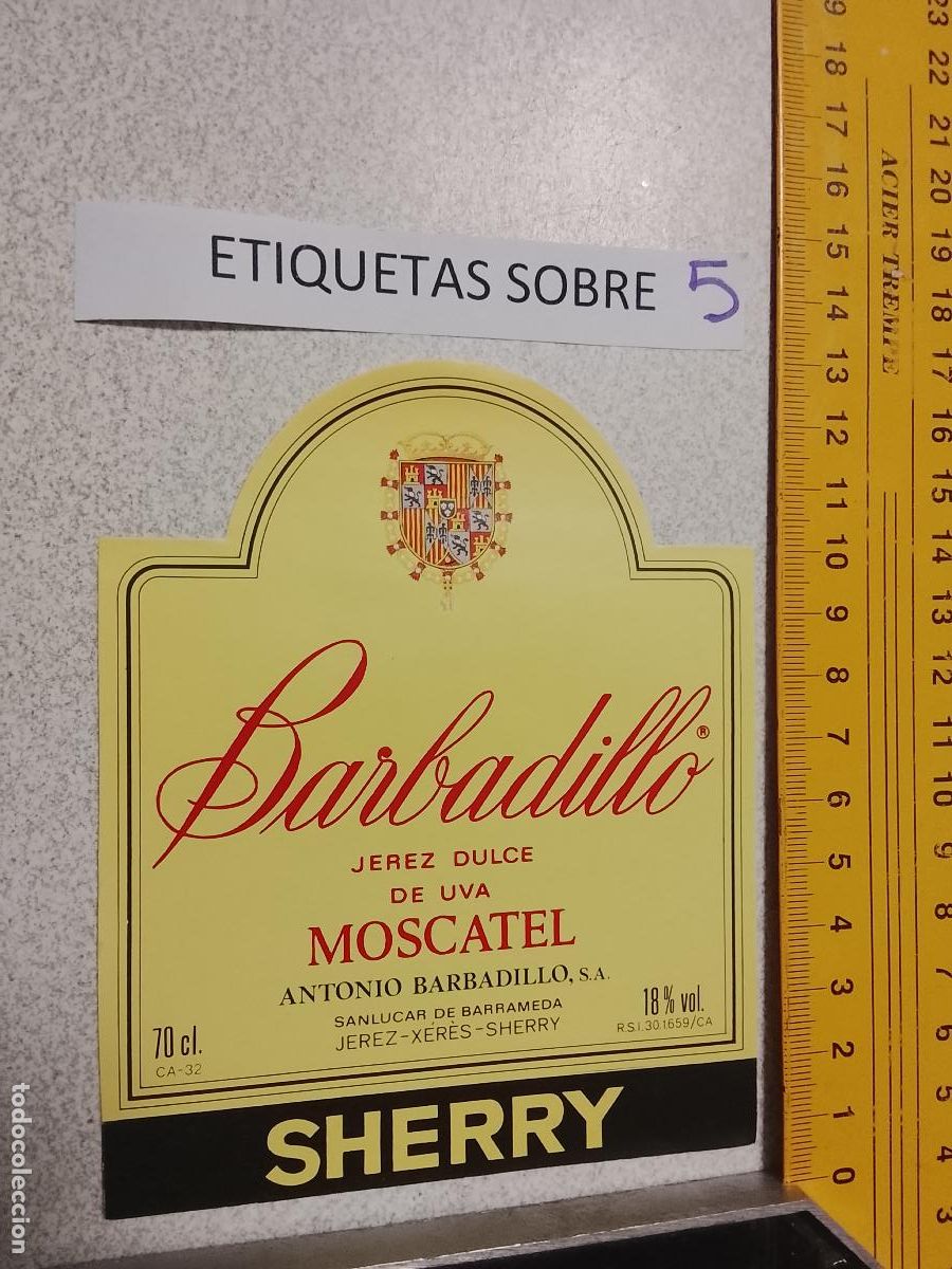 Old Labels: HAGA SU OFERTA - ANTIGUA ETIQUETA DE VINOS DE JEREZ LICOR ETC OFERTAS POR LOTES MUCHAS EN MI PERFIL