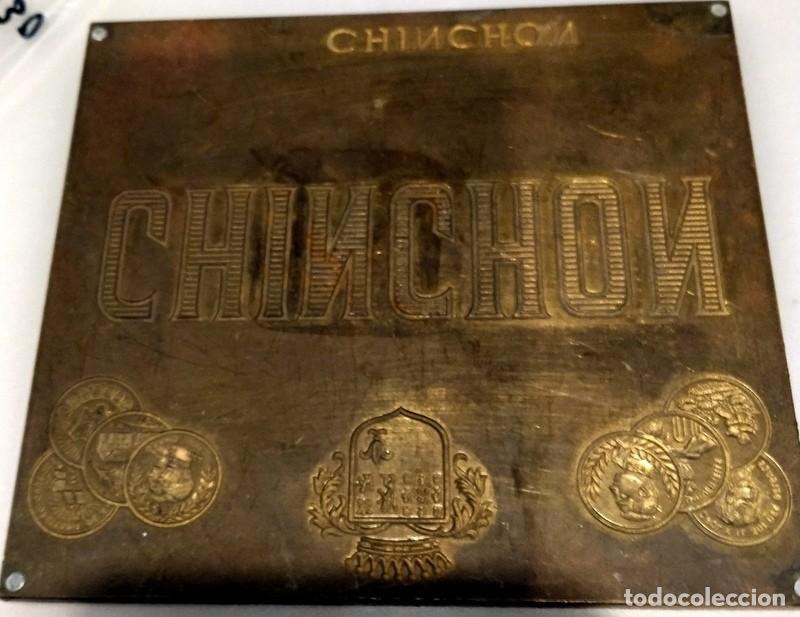 Etiquetas antiguas: PLANCHA ORIGINAL IMPRESION ETIQUETA ANIS CHINCHON, EN BRONCE, 13X12 CMS