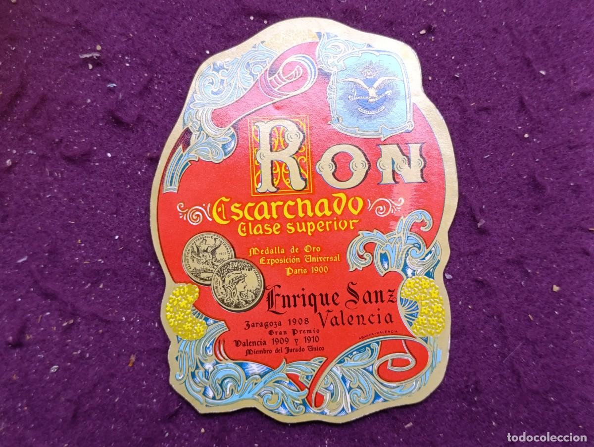 Etiquetas antiguas: Etiqueta de Ron Enrique Sanz