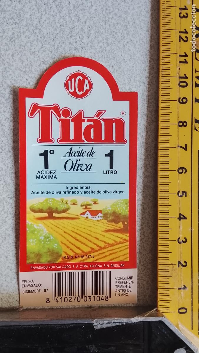 Etiquetas antiguas: ANTIGUA ETIQUETA ACEITE DE LIVA UCA TITAN