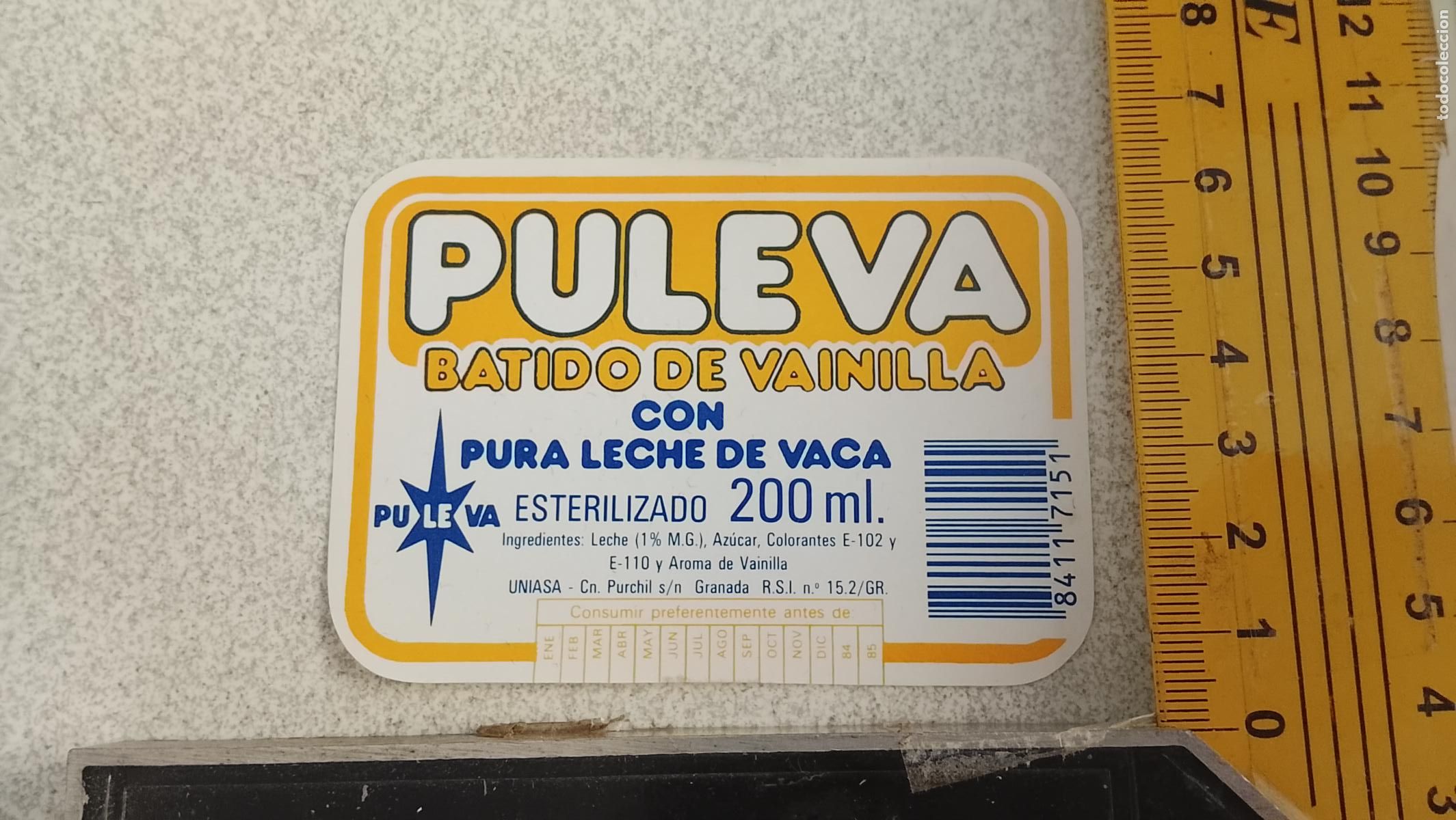 Etiquetas antiguas: ANTIGUA DIFICIL ETIQUETA LECHE PULEVA BATIDO VAINILLA UNIASA ESTERELIZADA 200 ML PU LE VA