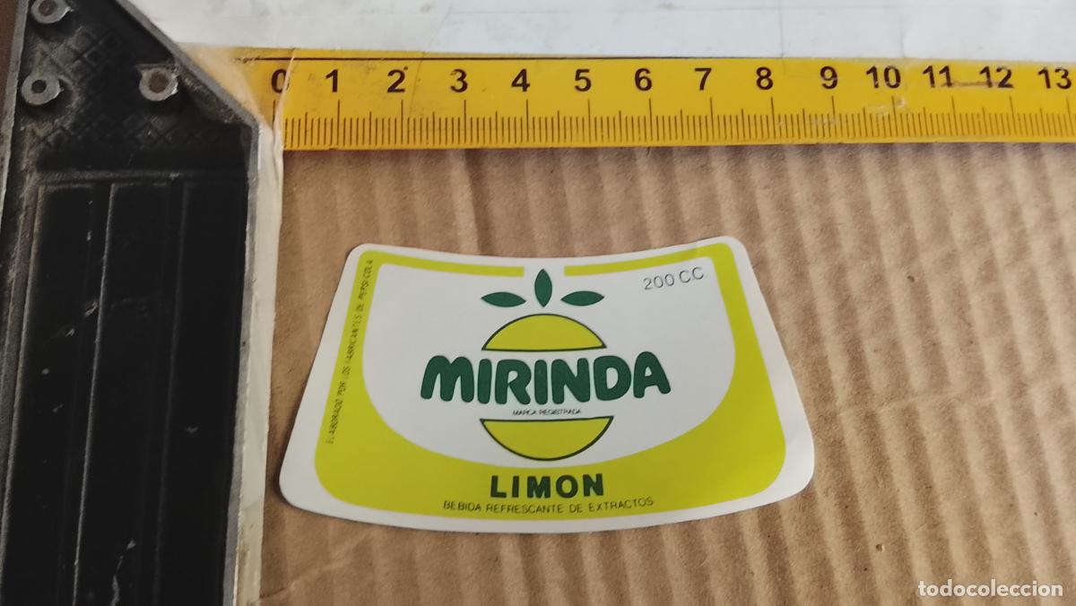 Etiquetas antiguas: antigua etiqueta original SIN PEGAR , de BOTELLA REFRESCOS MIRINDA LIMON