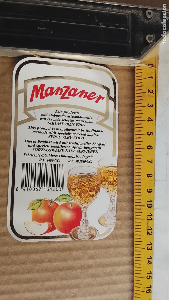 Etiquetas antiguas: antigua etiqueta original SIN PEGAR , de BOTELLA - MANZANA