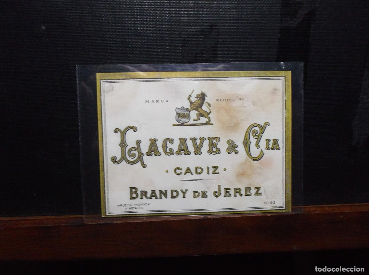 Etiquetas antiguas: ETIQUETA DE LACAVE & Cia - CADIZ.