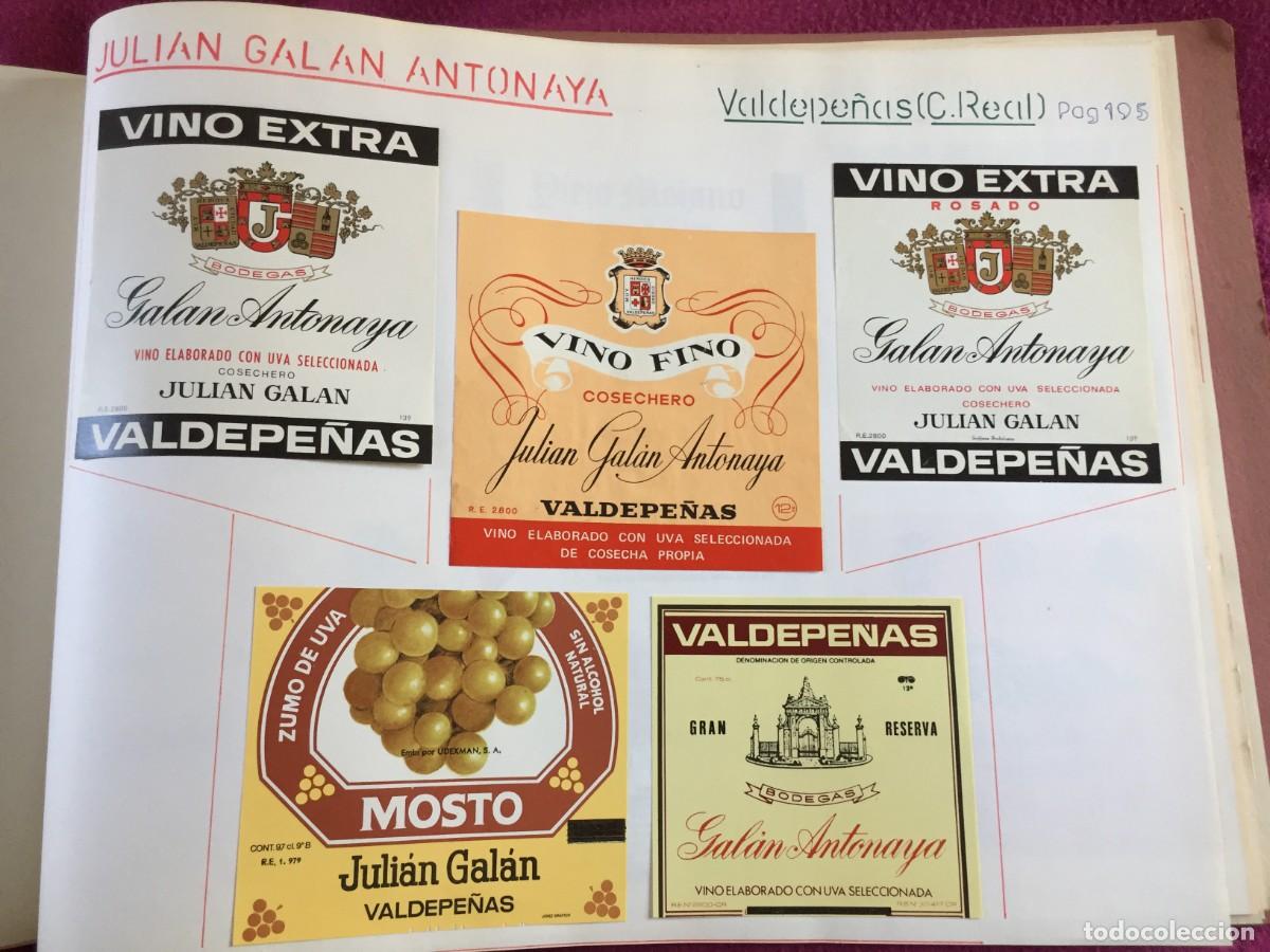 Etiquetas antiguas: 5 ETIQUETAS DE VINO TINTO JULIAN GALAN ANTONAYA - VALDEPE&Ntilde;AS (CIUDAD REAL) - EN 1 HOJA