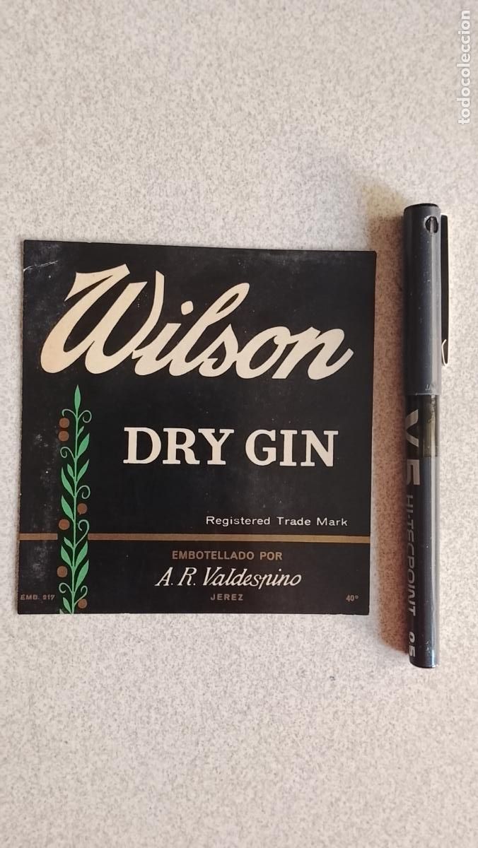 Etiquetas antiguas: HAGA SU OFERTA - ETIQUETA .- WILSON DRY GIN VALDESPINO JEREZ CADIZ