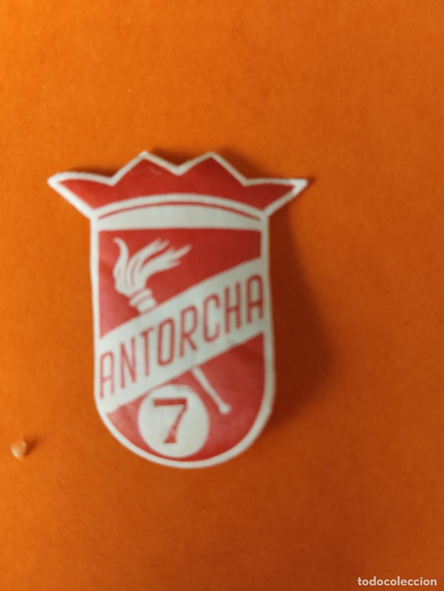 Etiquetas antiguas: ETIQUETA ROPA ANTORCHA 7