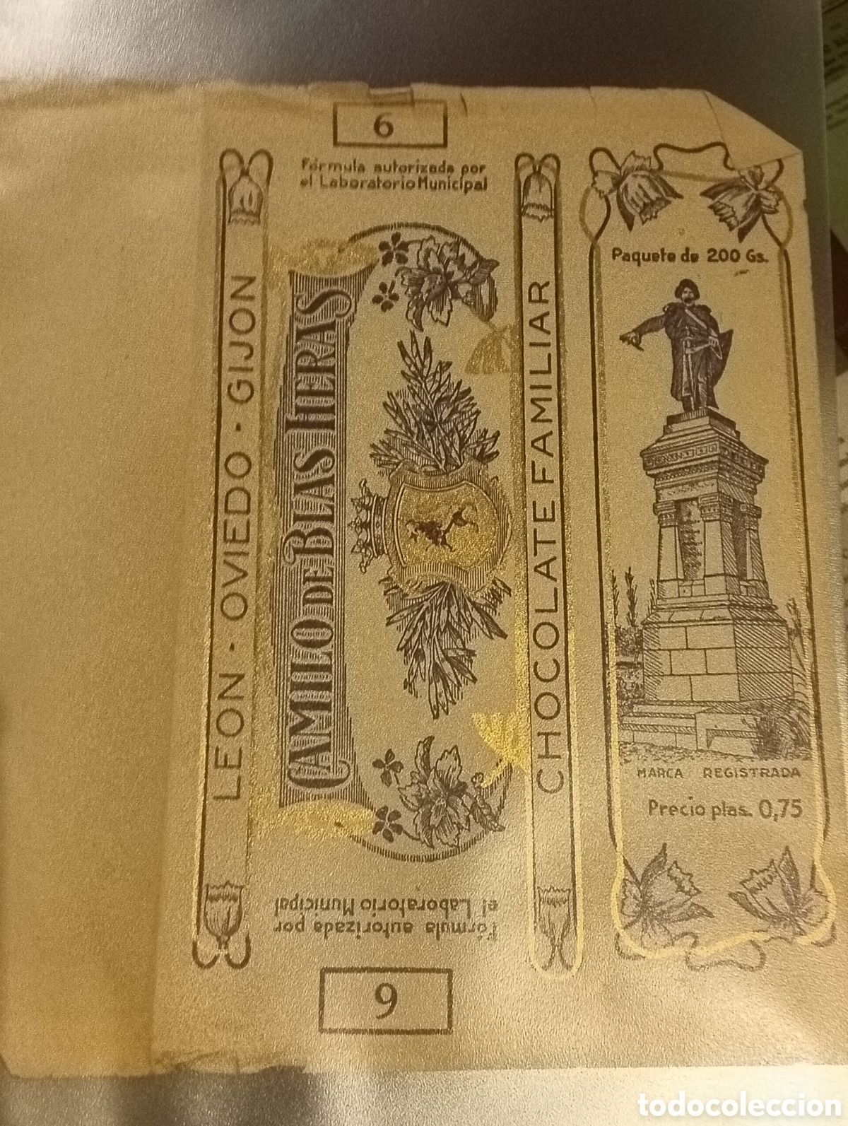 Etiquetas antiguas: Etiqueta antigua de chocolate Camilo de blas Oviedo Gij&oacute;n Le&oacute;n