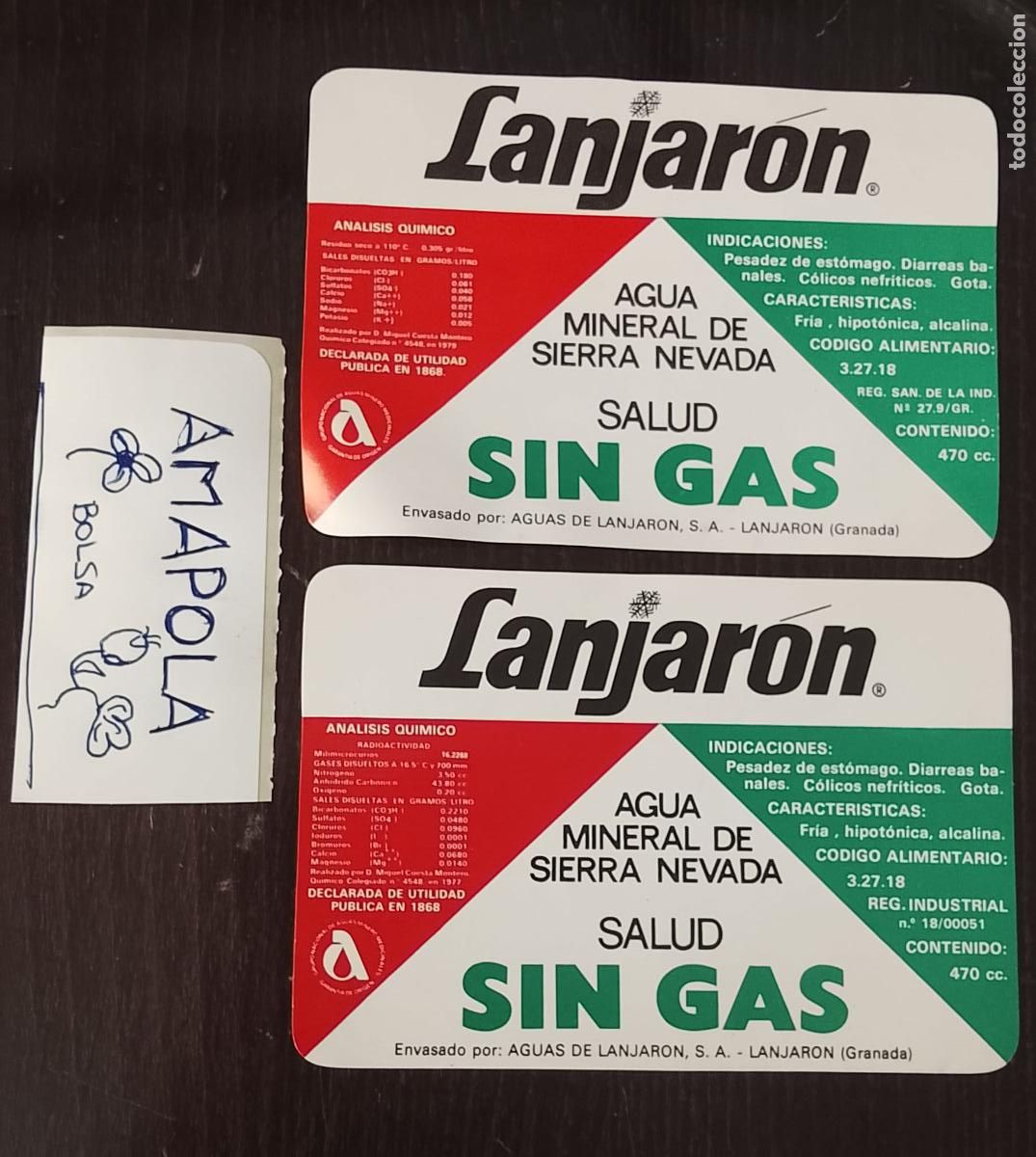 Etiquetas antiguas: DOS ETIQUETAS DIFERENTES DE LOS A&Ntilde;OS 90 AGUA LANJARON GRANADA SIN GAS RAROS MODELOS