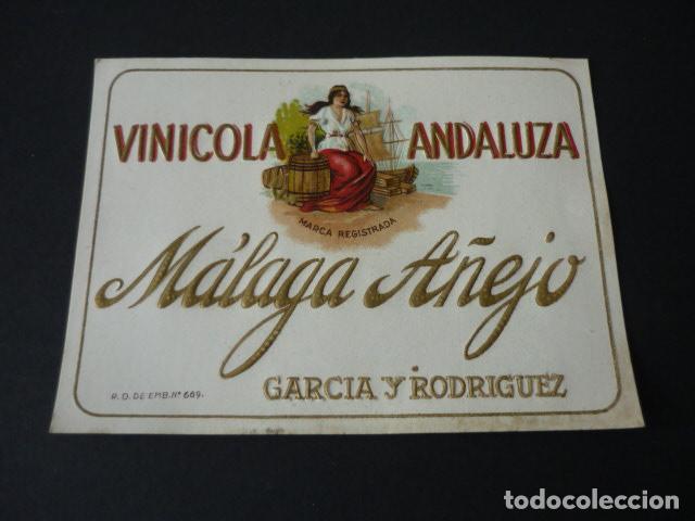 Etiquetas antiguas: ETIQUETA VINICOLA ANDALUZA MALAGA A&Ntilde;EJO 9 X 11,5 CM