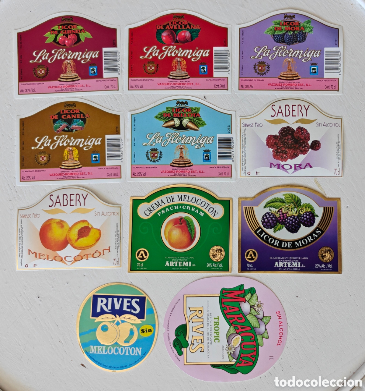 Etiquetas antiguas: Lote Etiquetas Licores Frutas Modernos
