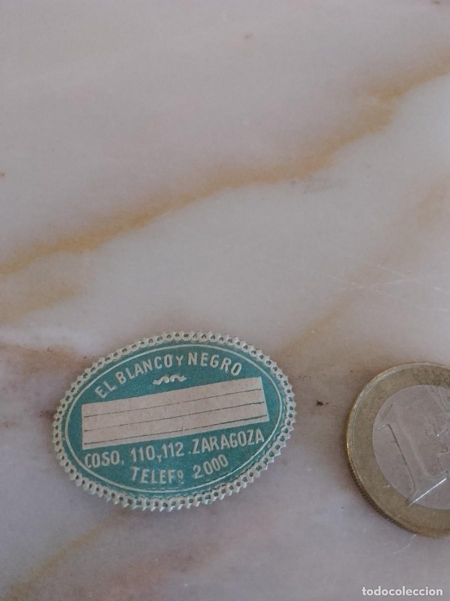 Etiquetas antiguas: Etiqueta a&ntilde;os 40 50 el blanco y negro Zaragoza