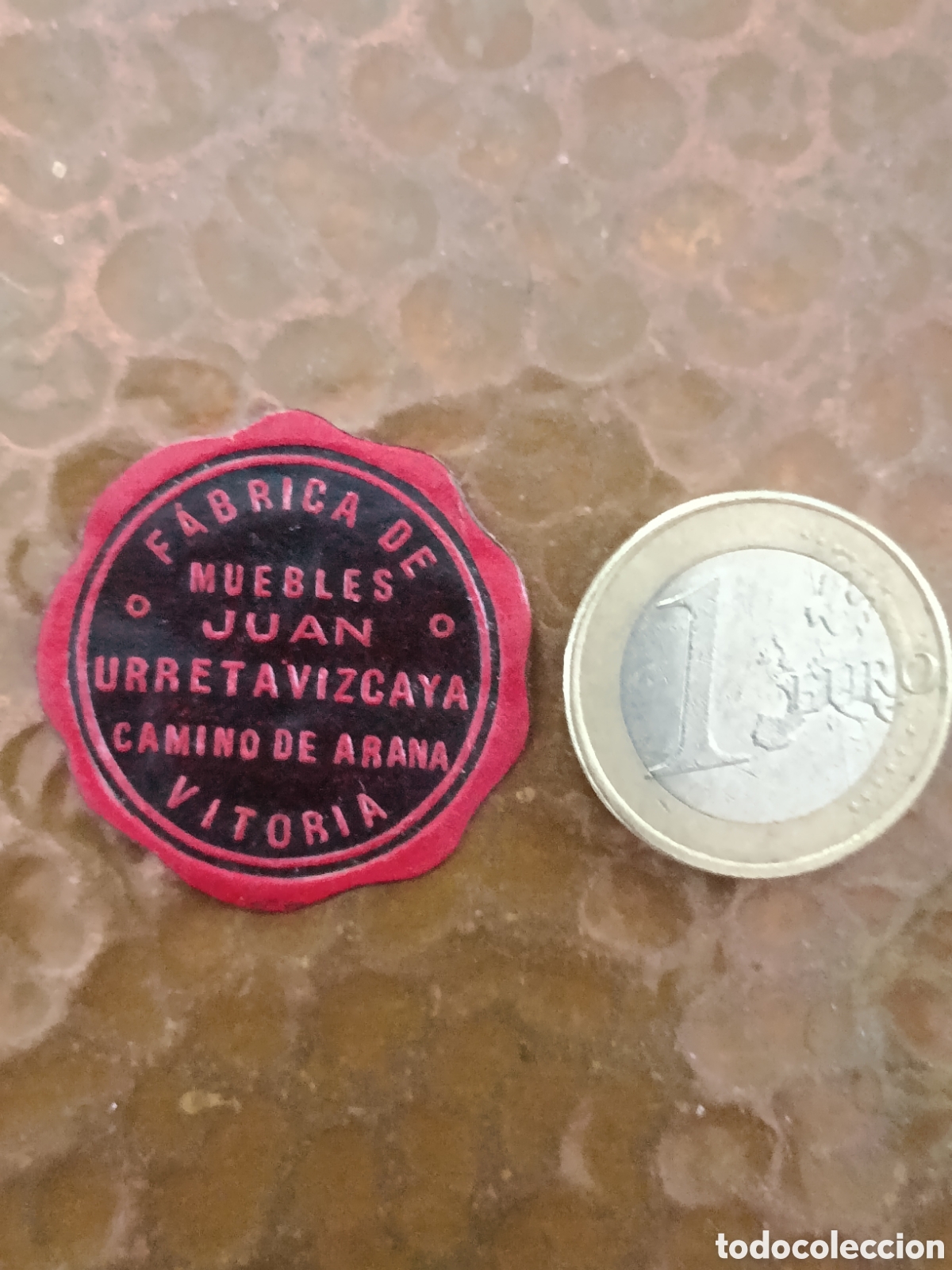 Etiquetas antiguas: F&Aacute;BRICA DE MUEBLES JUAN URRETAVIZCAYA [ ETIQUETAS A&Ntilde;OS 30-40 ]