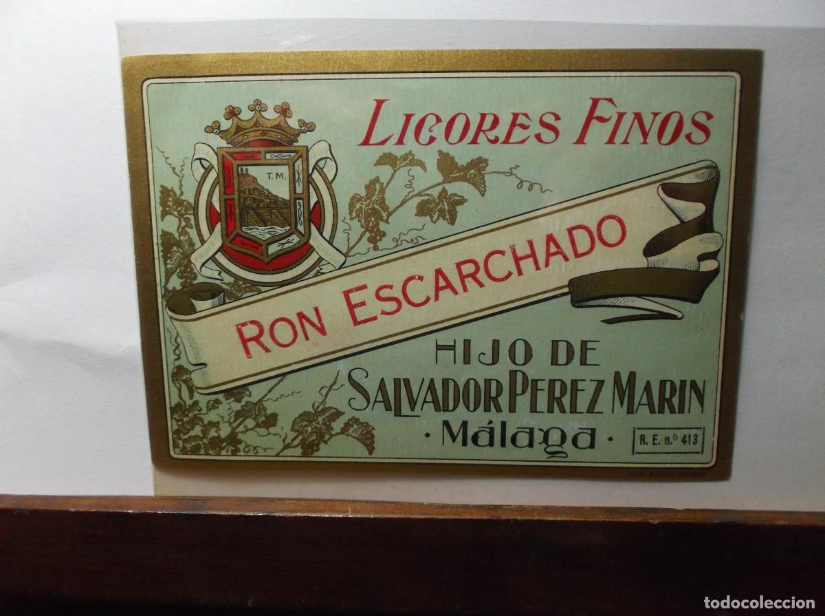 Etiquetas antiguas: ETIQUETA DE HIJO DE SALVADOR PEREZ MARIN - MALAGA - RON ESCARCHADO