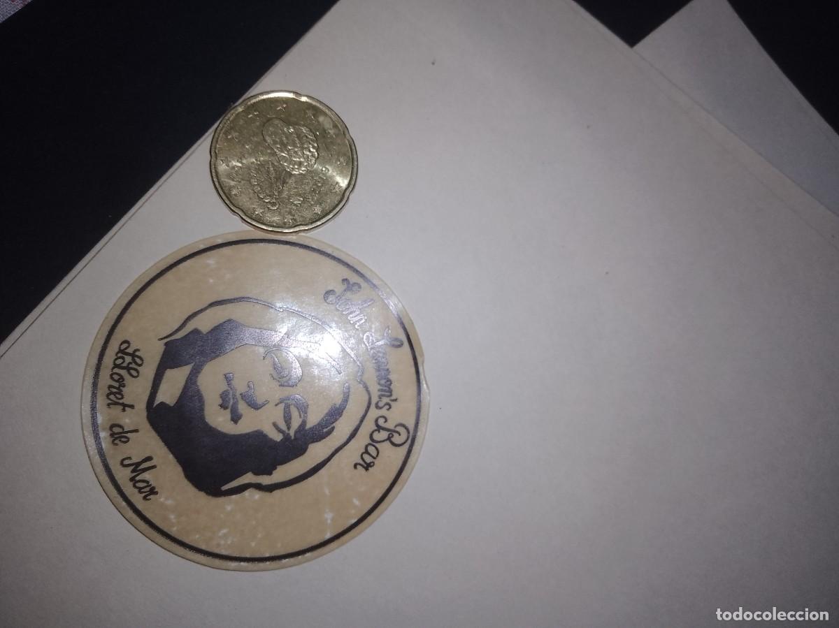 Etiquetas antiguas: Etiqueta a&ntilde;os 80 jochn lennons bar Lloret de mar