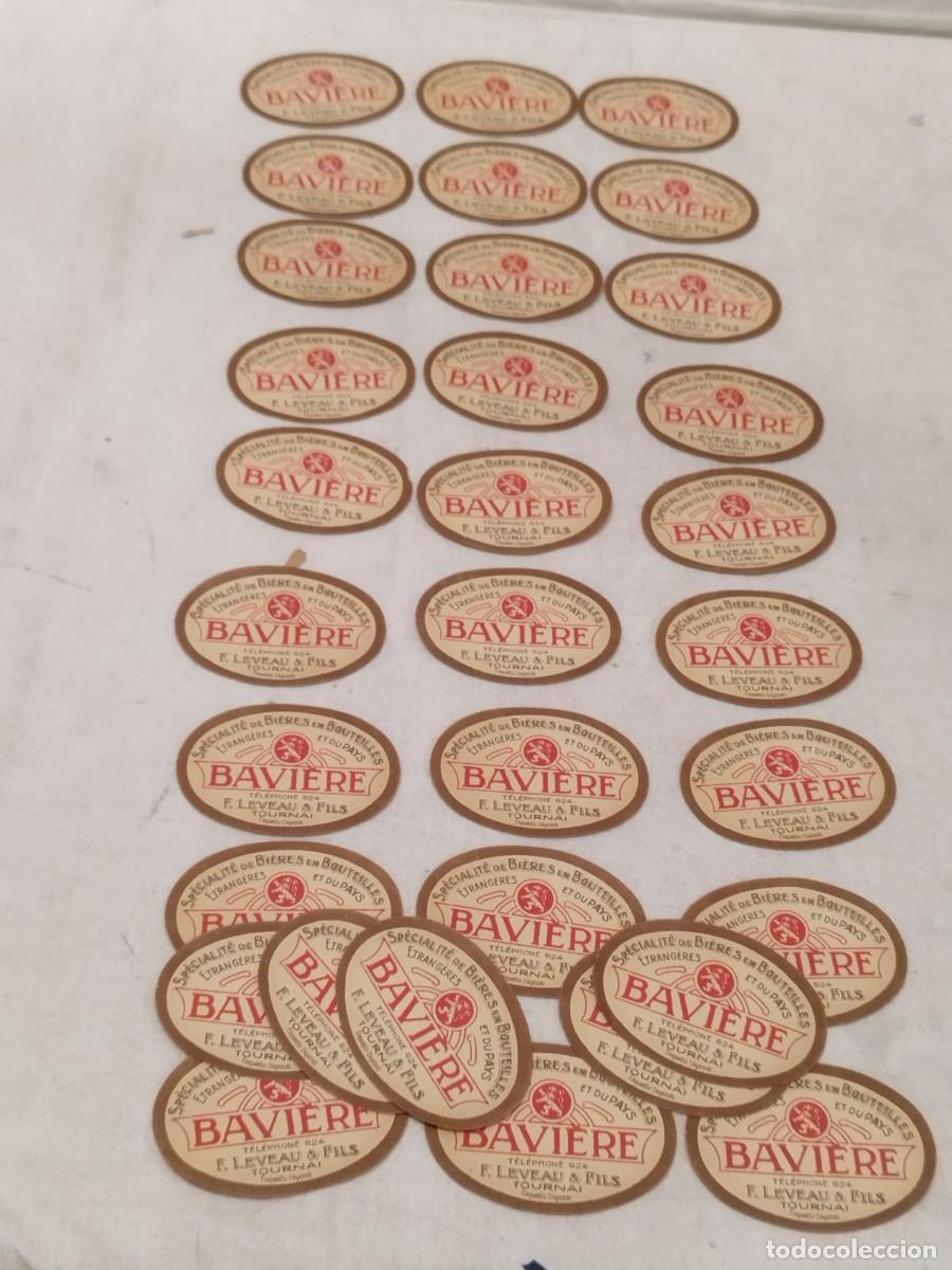 Etiquetas antiguas: 32 etiquetas de la cerveza Bavi&egrave;re producida por la cervecera F. Leveau & Fils de Tournai, B&eacute;lgica.
