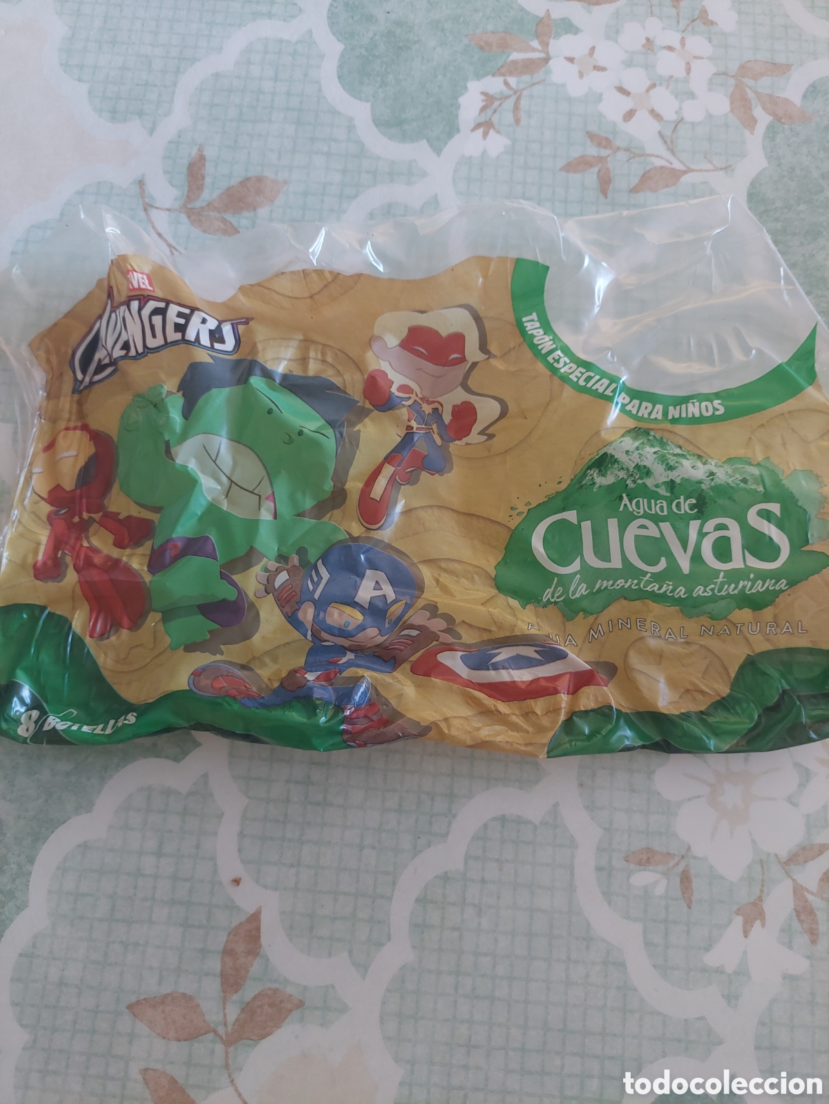 Etiquetas antiguas: BOKSA AGUA MINERAL NATURAL CUEVAS AVENGERS MARVEL