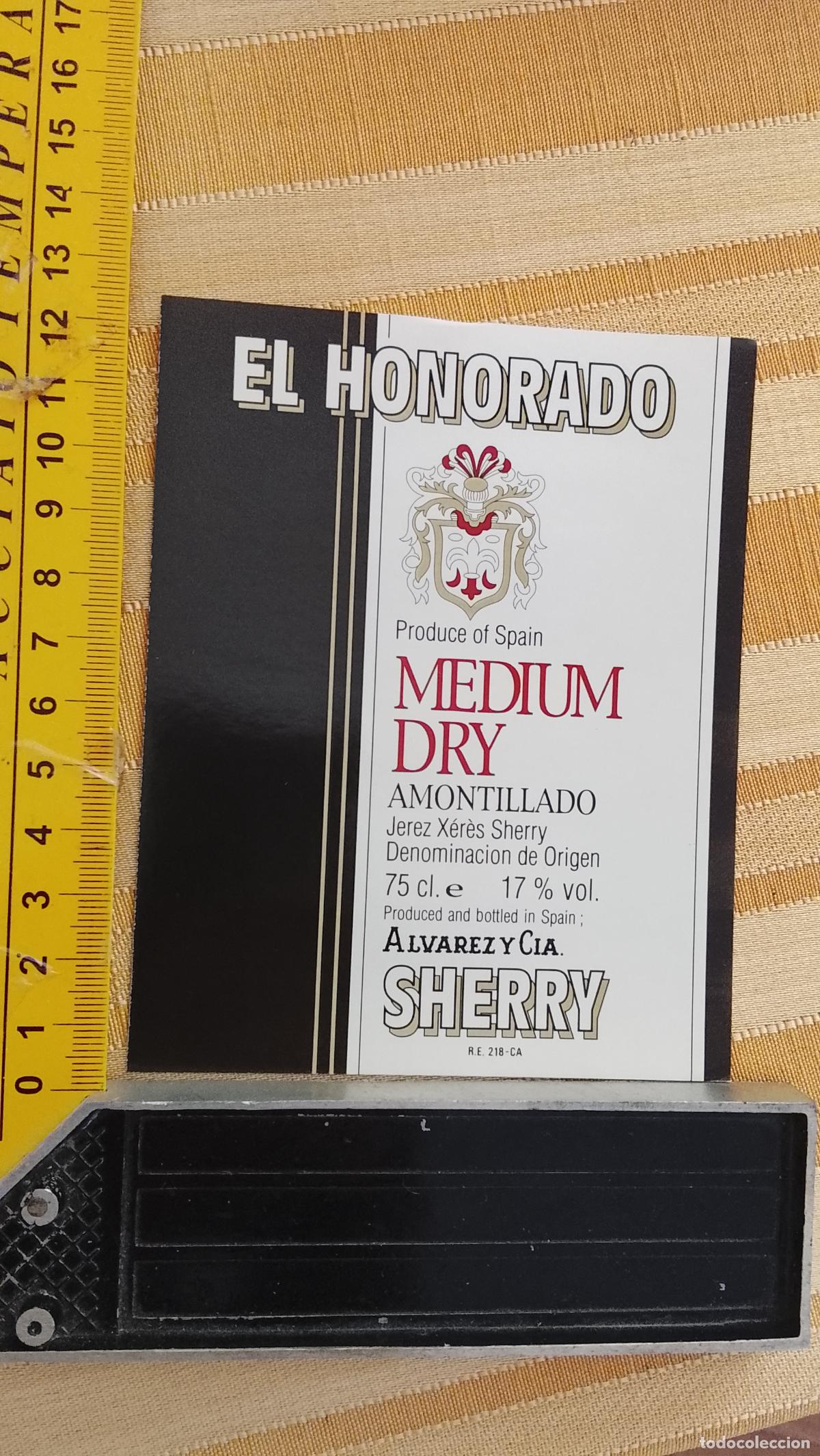 Etiquetas antiguas: HAGA SU OFERTA - ANTIGUA ETIQUETA DE VINO LICOR co&ntilde;ac manzanilla fino SANLUCAR JEREZ CADIZ EL PUERTO