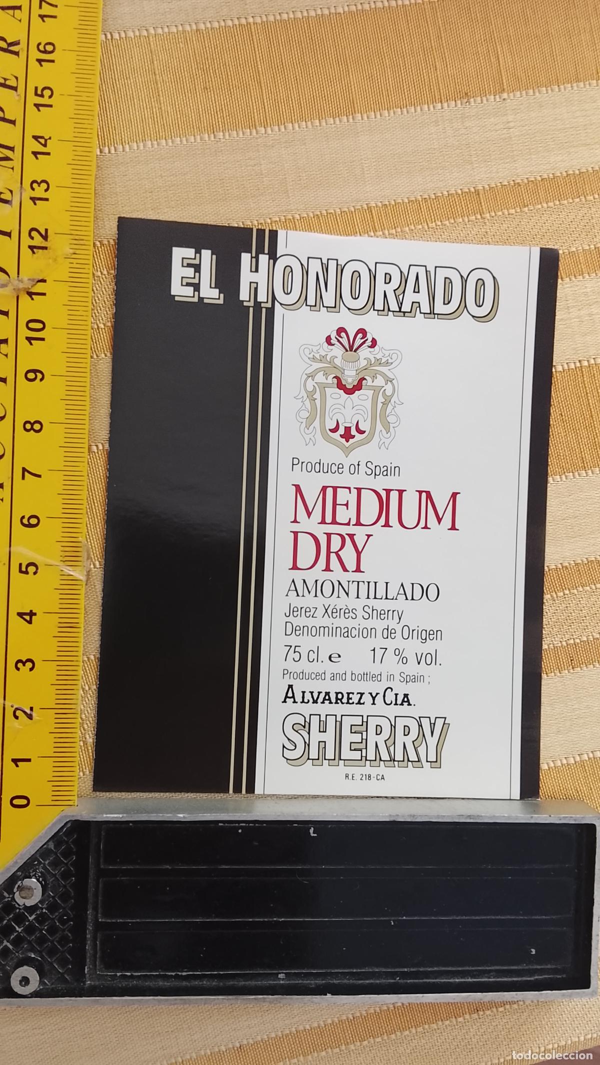 Etiquetas antiguas: HAGA SU OFERTA - ANTIGUA ETIQUETA DE VINO LICOR co&ntilde;ac manzanilla fino SANLUCAR JEREZ CADIZ EL PUERTO