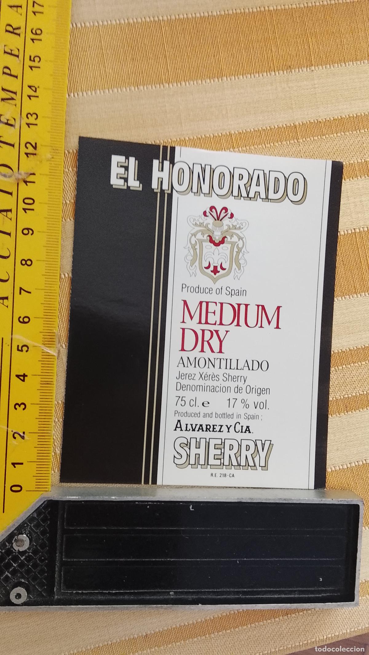 Etiquetas antiguas: HAGA SU OFERTA - ANTIGUA ETIQUETA DE VINO LICOR co&ntilde;ac manzanilla fino SANLUCAR JEREZ CADIZ EL PUERTO
