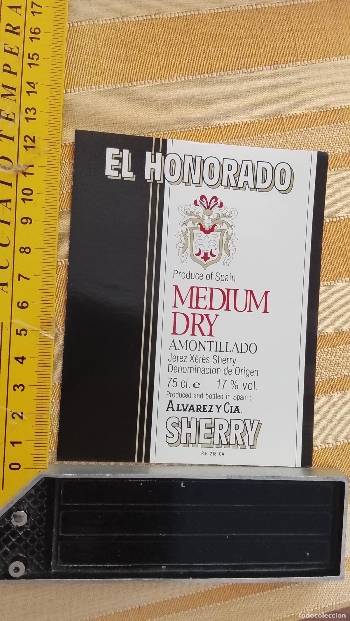 Etiquetas antiguas: HAGA SU OFERTA - ANTIGUA ETIQUETA DE VINO LICOR co&ntilde;ac manzanilla fino SANLUCAR JEREZ CADIZ EL PUERTO