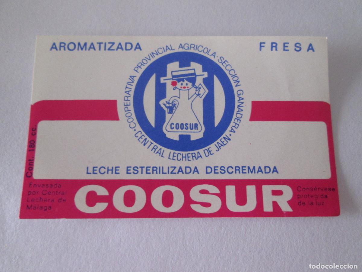 Etiquetas antiguas: ETIQUETA LECHE COOSUR - AROMATIZADA FRESA - CENTRAL LECHERA DE JAEN - 180 CC - 7,5X4,5 CM-SIN USO