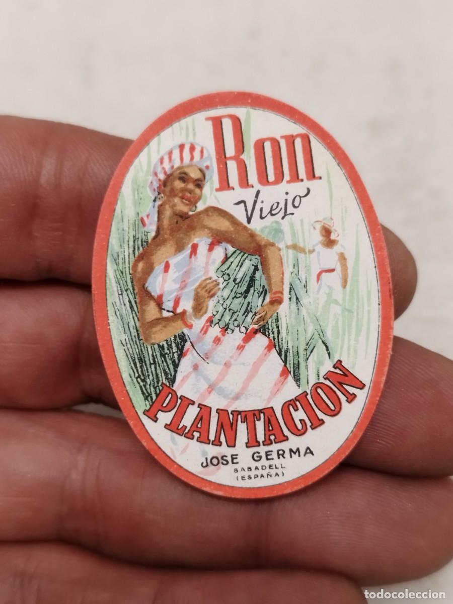 Etiquetas antiguas: Antigua etiqueta Ron viejo plantaci&oacute;n. Jose germa sabadell.