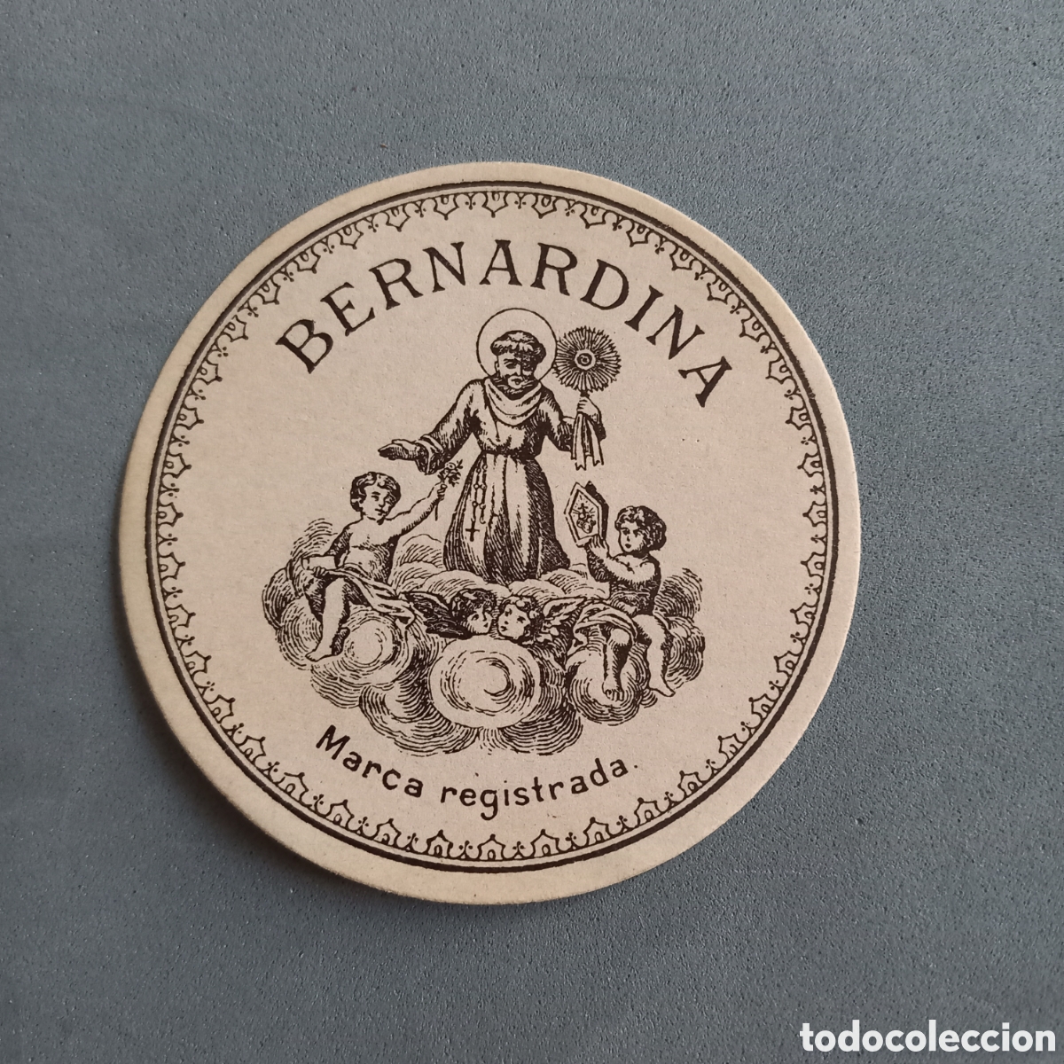 Etiquetas antiguas: Antigua etiqueta de Licor Bernardina, de Destiler&iacute;as Juan Parera Barcelona. A&ntilde;os 30 - 40
