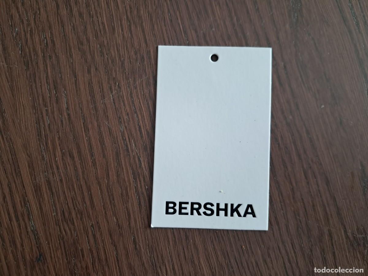 Etiquetas antiguas: etiqueta de ropa, bershka.