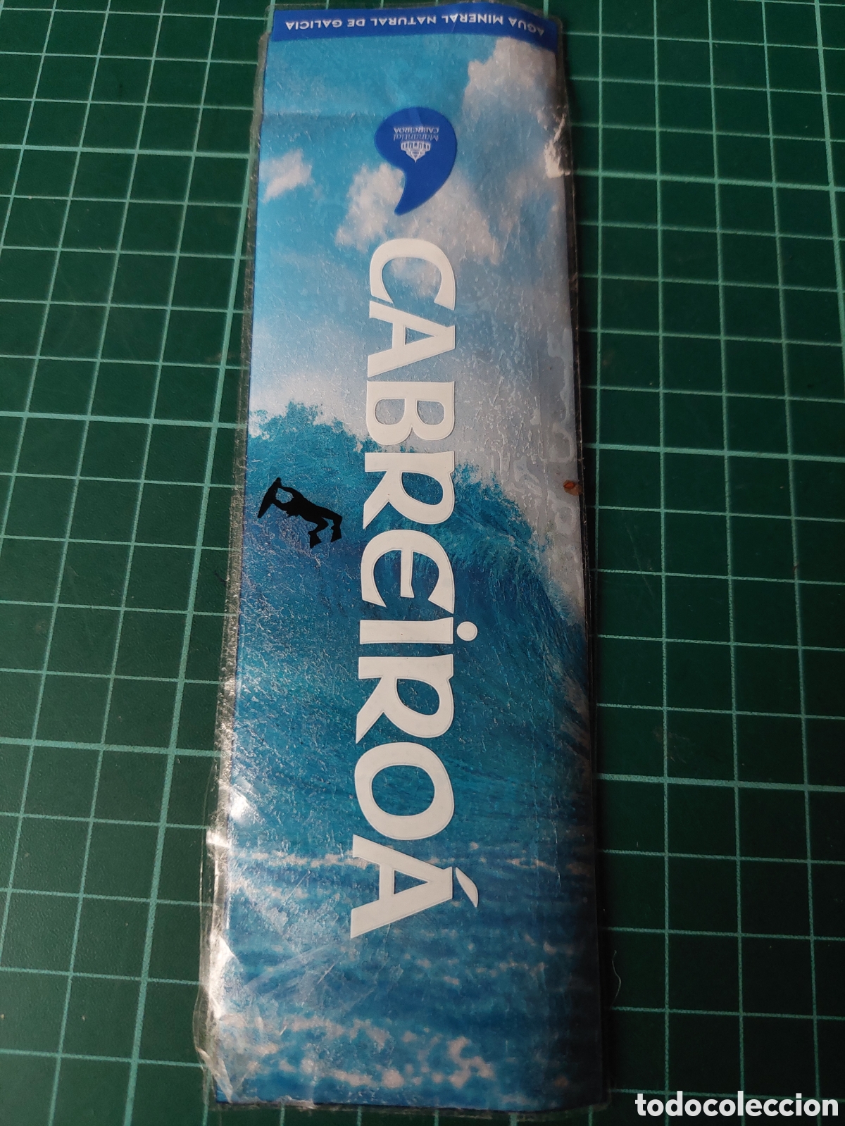 Old Labels: ETIQUETA AGUA MINERAL NATURAL GALICIA CABREIROA DEPORTES SURF 1.5 L