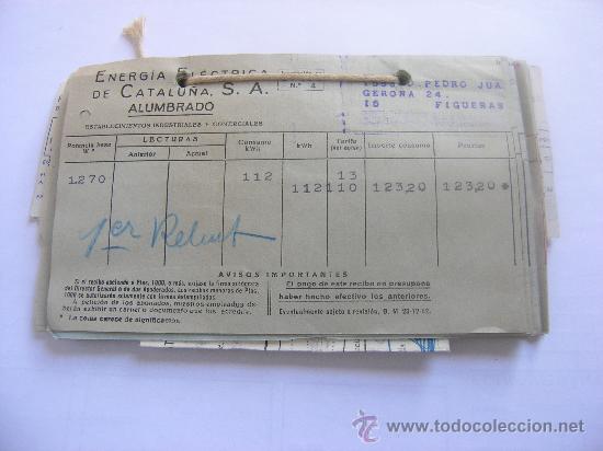 Factures anciennes: Lote de 65 recibos de Energ&iacute;a El&eacute;ctrica de Catalu&ntilde;a, des de agosto de 1954 a octubre de 1966