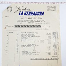 Facturas antiguas: FACTURA DE COMPRA EN FERRETERIA LA HERRADURA 1957. Lote 65917566
