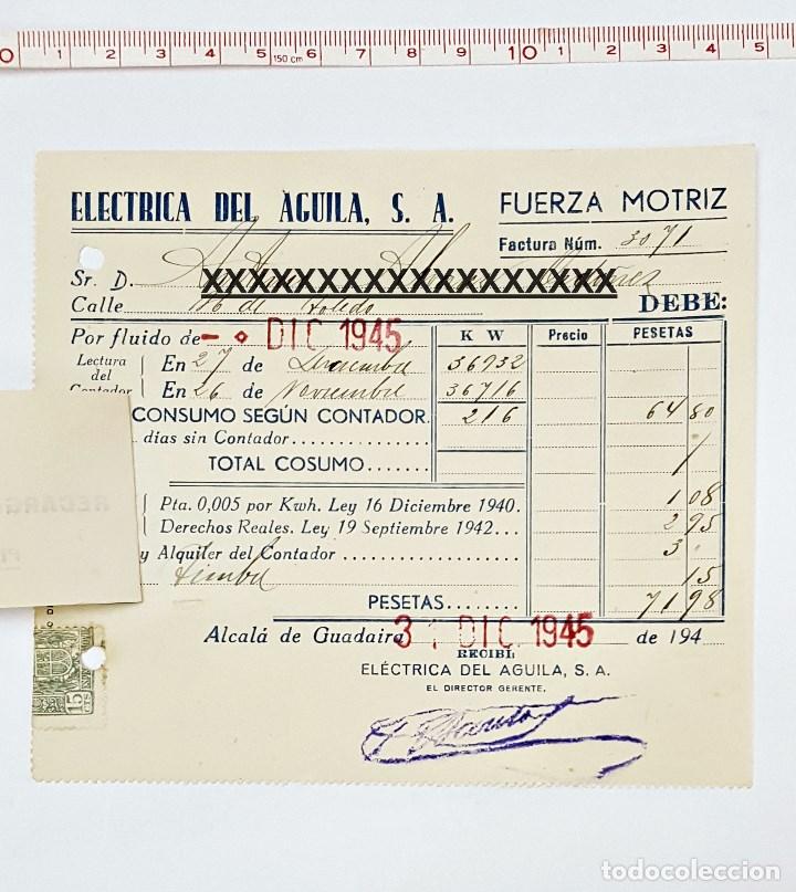 Facturas antiguas: Factura de pago de luz con recargo de 1945 - Foto 1