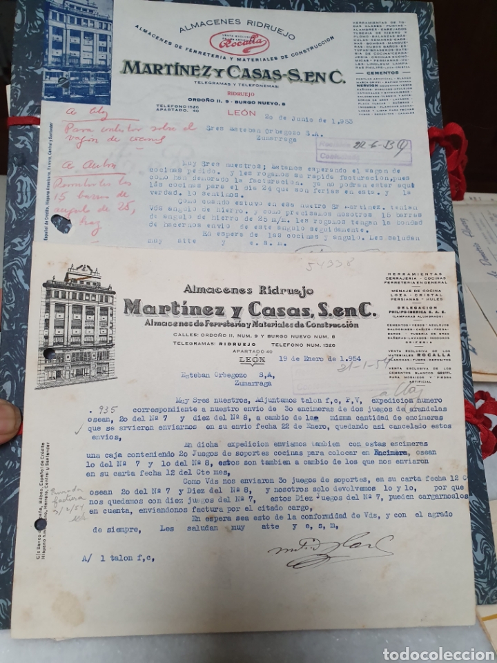 Old Invoices: ALMACENES RIDRUEJO. MARTINEZ Y CASAS. FERRETERIA. LEON. 2 FACTURAS A&Ntilde;O 1953.