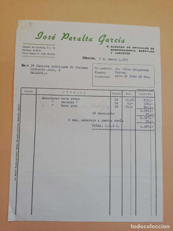 Factures anciennes: FACTURA. ALMACEN DE ARTICULOS DE MARROQUINERIA, BARATIJAS. JOSE PERALTA GARCIA. ALBACETE, 1975.