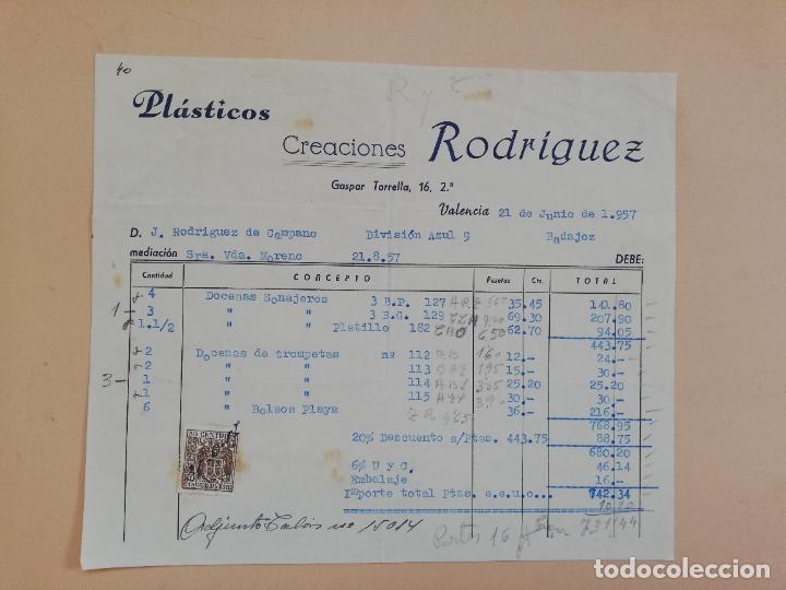 Old Invoices: FACTURA. CREACIONES RODRIGUEZ. PLASTICOS. VALENCIA, 1957.