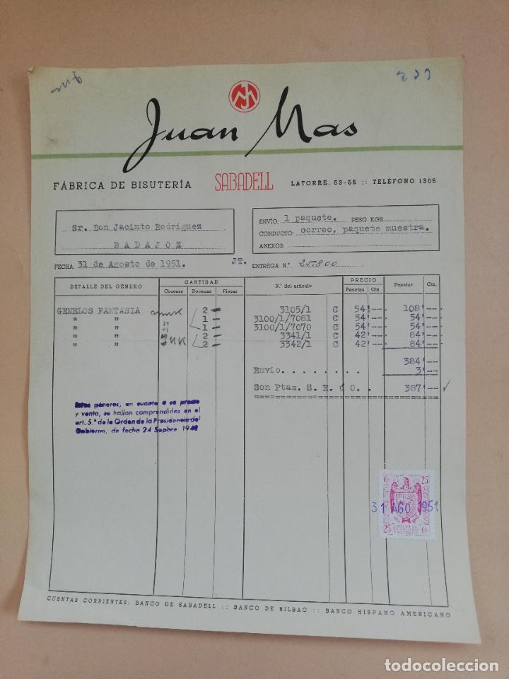 Faturas antigas: FACTURA. FABRICA DE BISUTERIA. JUAN MAS. SABADELL, 1951.