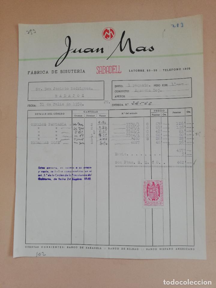 Faturas antigas: FACTURA. FABRICA DE BISUTERIA. JUAN MAS. SABADELL, 1952.