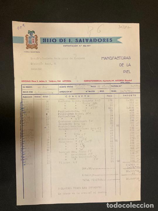 Old Invoices: FACTURA. HIJO DE I. SALVADORES. MANUFACTURAS DE LA PIEL. 1970. ASTORGA