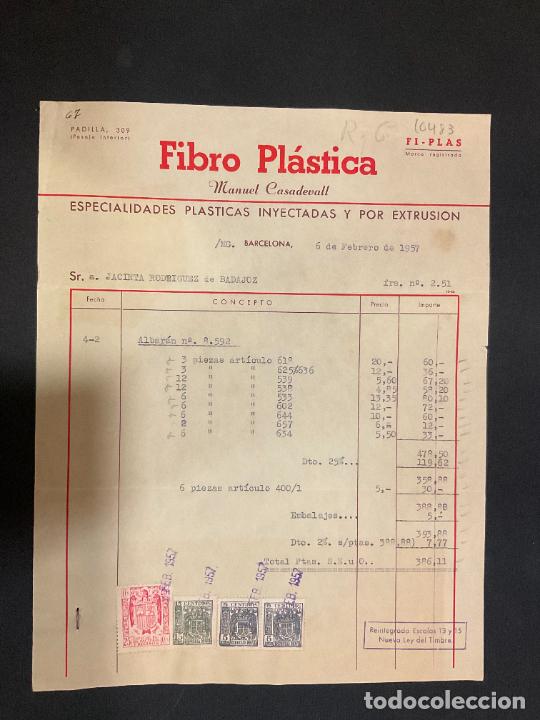 Factures anciennes: FACTURA. FIBRO PLASTICA. MANUEL CASADEVALL. ESPECIALIDADES PLASTICAS INYECTADAS. BARCELONA 1957