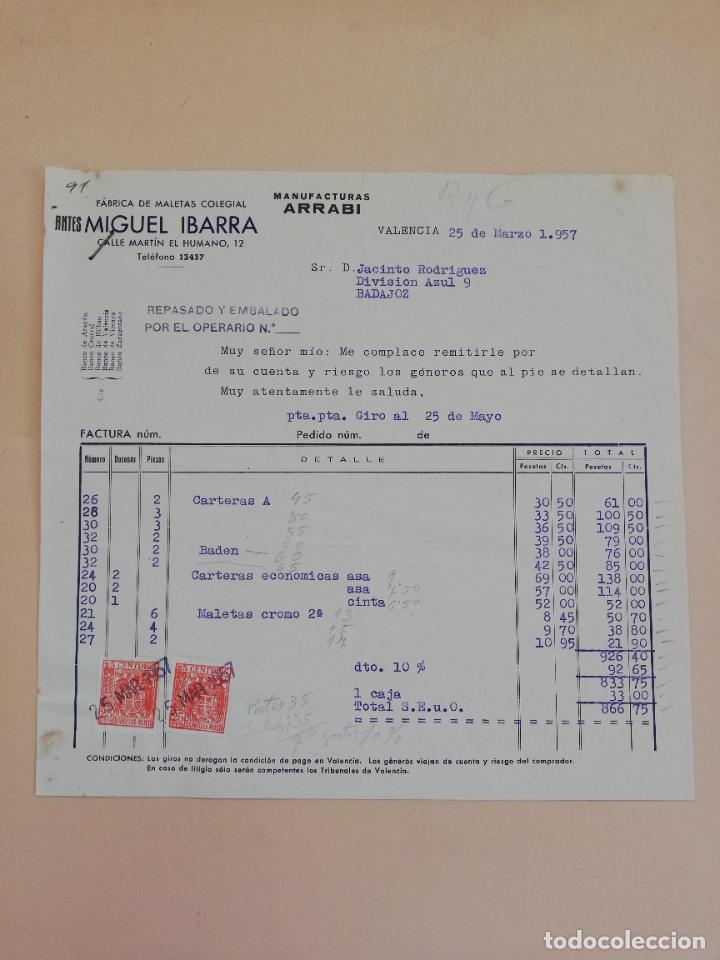 Facturas antiguas: FACTURA. FABRICA DE MALETAS COLEGIAL. MIGUEL IBARRA. VALENCIA, 1957.