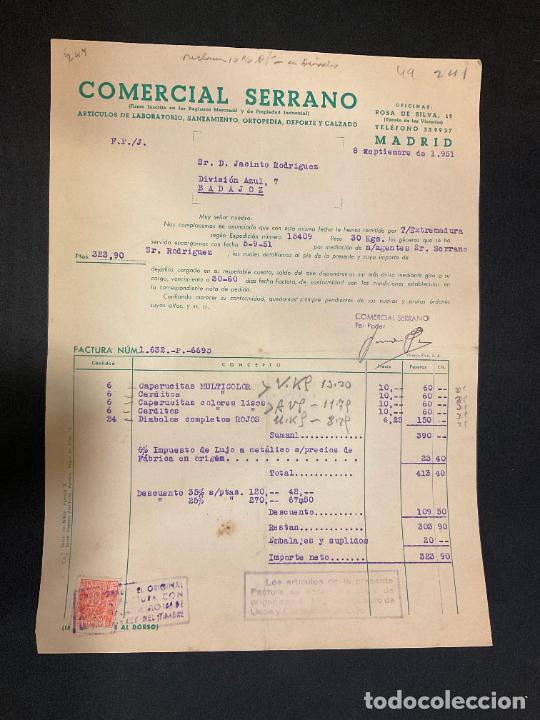 Alte Rechnungen: FACTURA. COMERCIAL SERRANO. LABORATORIO, SANEAMIENTO, ORTOPEDIA, DEPORTE Y CALZADO. MADRID 1951