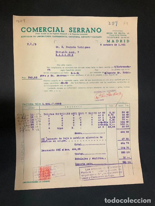 Alte Rechnungen: FACTURA. COMERCIAL SERRANO. LABORATORIO, SANEAMIENTO, ORTOPEDIA, DEPORTE Y CALZADO. MADRID 1951