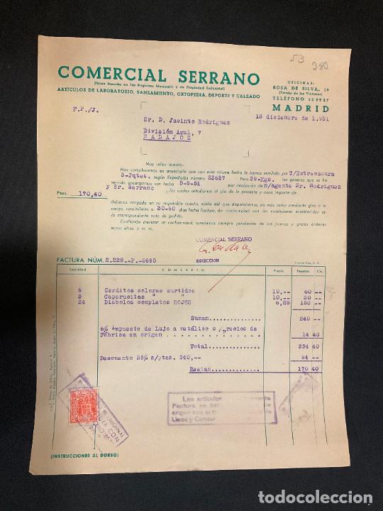 Alte Rechnungen: FACTURA. COMERCIAL SERRANO. LABORATORIO, SANEAMIENTO, ORTOPEDIA, DEPORTE Y CALZADO. MADRID 1951