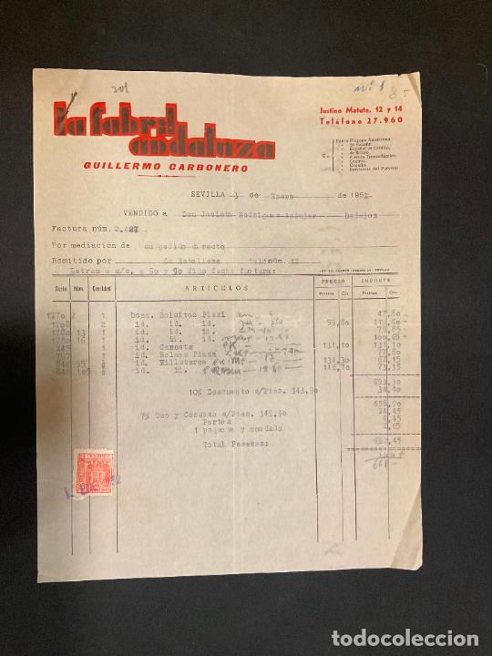 Facturas antiguas: FACTURA. LA FABRIL ANDALUZA. GUILLERMO CARBONERO. SEVILLA 1952. PLASTICOS