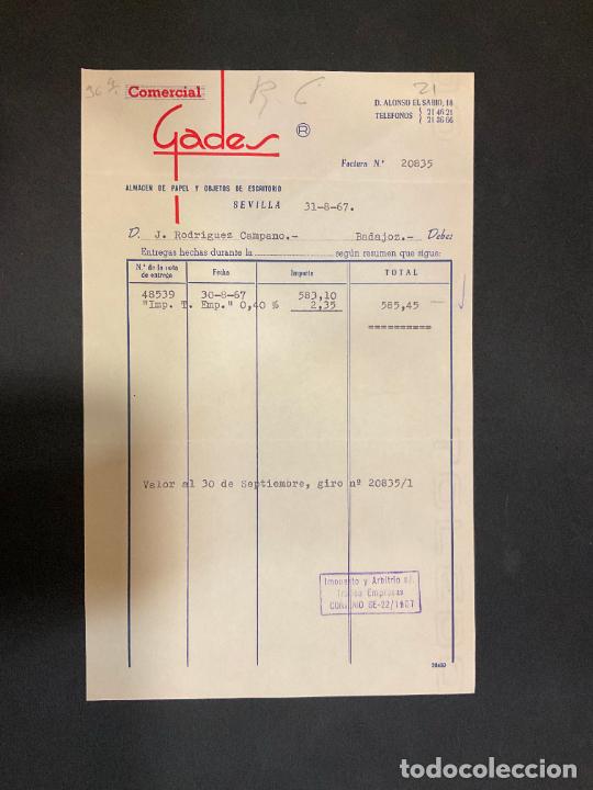 Facturas antiguas: FACTURA. COMERCIAL GADES. ALMACEN DE PAPEL Y OBJETOS DE ESCRITORIO. SEVILLA. 1967