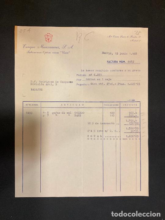 Facturas antiguas: FACTURA. ENRIQUE MANZANARES. FABRICA DE OPTICAS MARCA UNISA. MADRID 1968