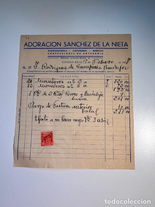 Facturas antiguas: FACTURA. ADORACI&Oacute;N SANCHEZ DE LA NIETA. CONFECCIONES DE ARTESAN&Iacute;A. CIUDAD REAL, 1957